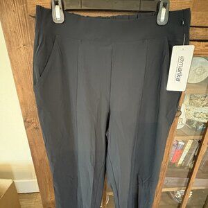 Women's Lightweight pants - New with tags - Size L